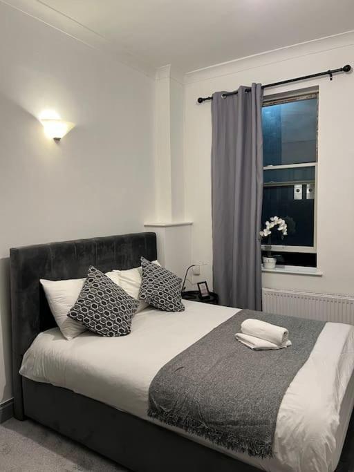 1 Bedroom Flat In Kings Cross! London Exterior foto